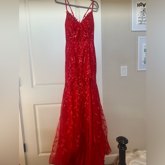 Red V Neck Train Hoco/Prom Dress - Picture 2 of 7